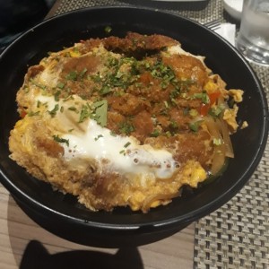 katsudon de puerco