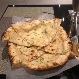 Garlic Cheese Naan