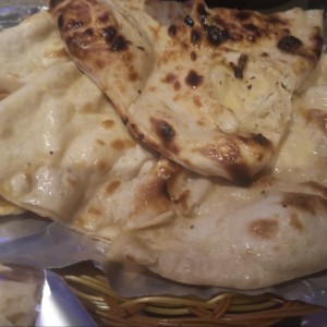 INDIAN BREADS - GARLIC NAAN