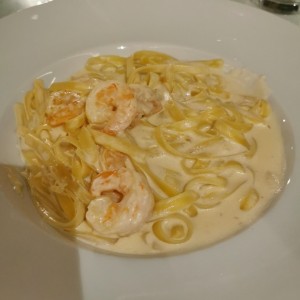 Pastas - Ai Gamberi en salsa blanca 