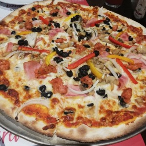 Pizza capriciosa