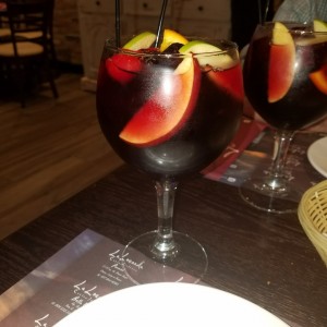 sangria de vino tinto.