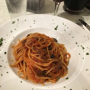 spaguetti a la putanesca ?