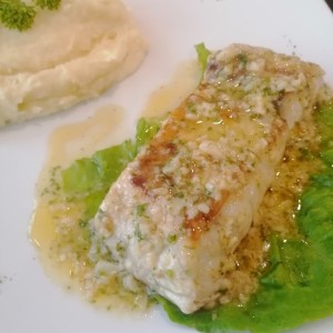 Corvina al Ajillo con pure