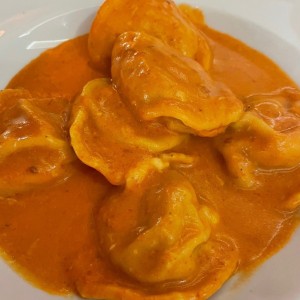 Ravioli Locanda en salsa Aurora