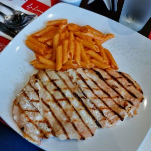 Pollo al grill con penne