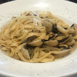 Fettucine con Almejas