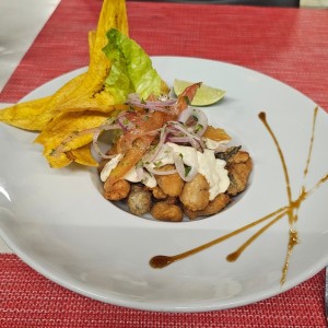 Entradas - Ceviche Frito