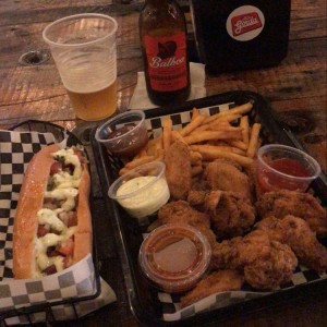 Otros - El Choripan y Wings con papas 