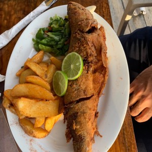 Platos Fuertes - Pescado Frito Veracruz