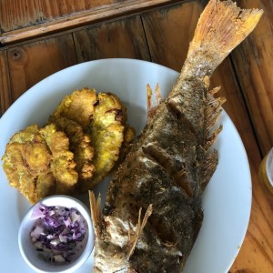 Platos Fuertes - Pescado Frito Veracruz