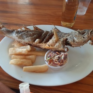 Platos Fuertes - Pescado Frito Veracruz