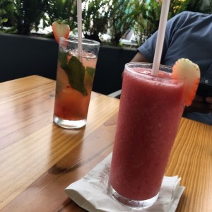 Jugo de Fresa y Mojito de Fresa