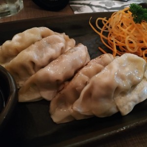 Entradas/Carpaccio - Gyoza (5 unidades)