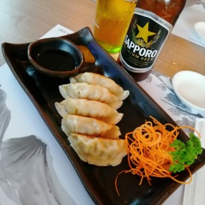 Entradas/Carpaccio - Gyoza (5 unidades)