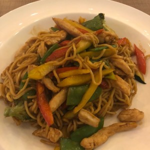 Yaki Soba de pollo