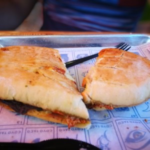 Torta de pollo.