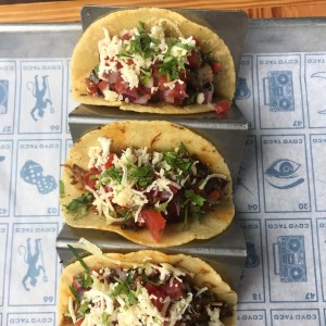 TACOS - BARBACOA DE RES