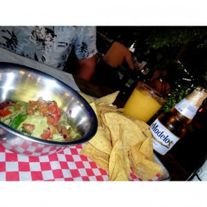 Nachos y Guacamole