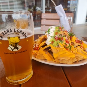 cerveza Gran Cru+Nachos de pollo