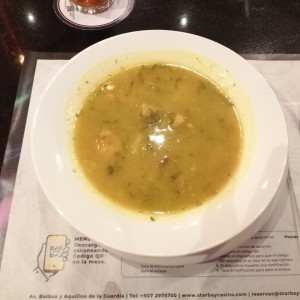 Sopa de pescado de entrada