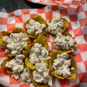 Patacones con ceviche 