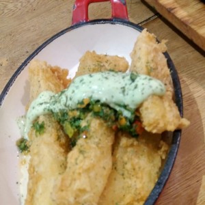 Yuca con chimichurri