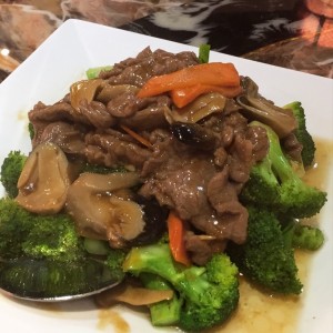 Carne con brocoli