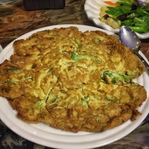 Torta de Huevo con Pepino amargo