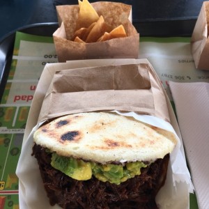 Arepa de Asado Negro