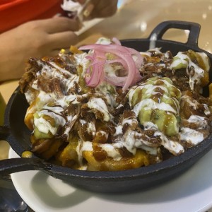 Starters - Chili Cheese Fries