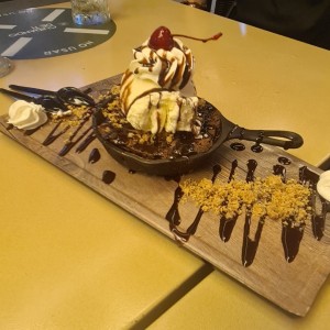 Desserts - Hot Fudge Brownie