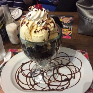 Brownie con Helado