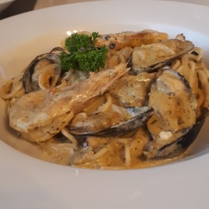 espaguetti fruto di mare