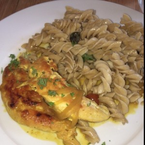 pollo en salsa de naranja y curry con pasta integral