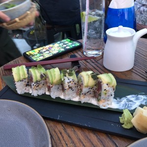 spicy tuna roll