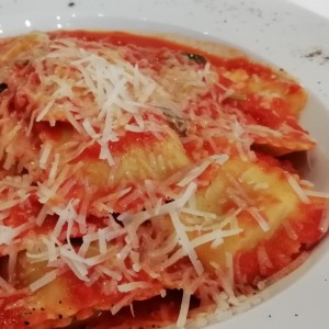 Raviolis de Espinaca y queso