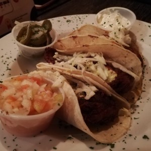 El Cangrejo fish tacos