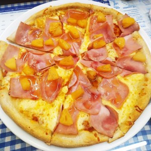 Pizza Hawaiana