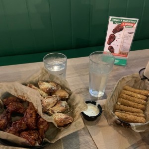 25 wings + mozarella sticks