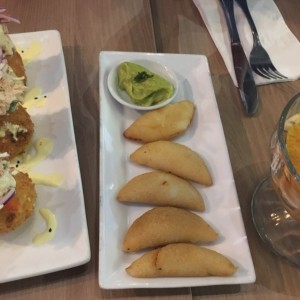 Piqueos Latinoamericanos - Empanadas Criollas