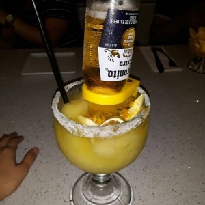 Margarita coronada