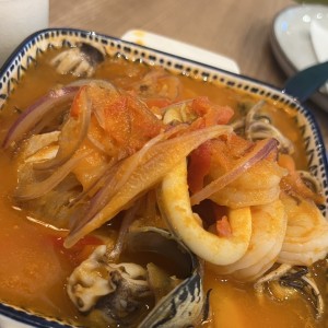 Sudado de Pescado y Mariscos