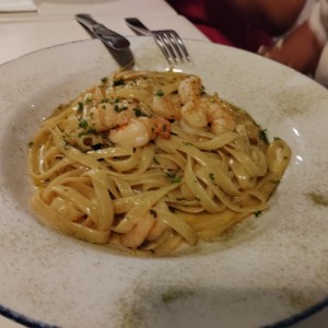 Fetuccini Aglio, Olio E Gamberetti