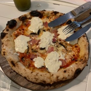 Piezas Extraordinarias - Pizza Miami Vice