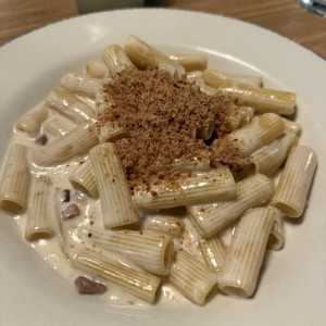 Spaghetti Alfredo e Prosciutto