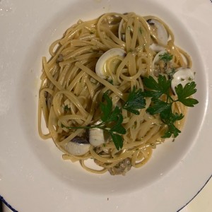 Linguini a la Vongole