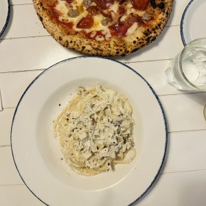 Bucatini Cacio E Pepe