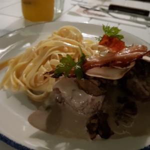 Linguini con Filete Mignon