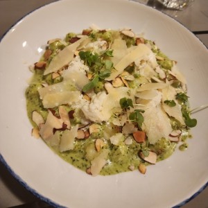 Gnocchi Al Pesto Rustico